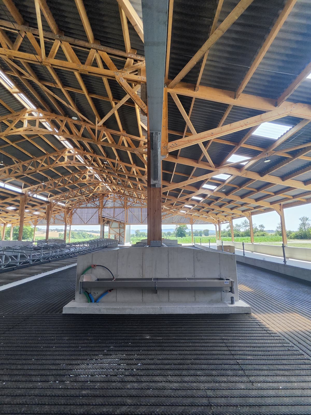 Grand volume intérieur de l’exploitation agricole